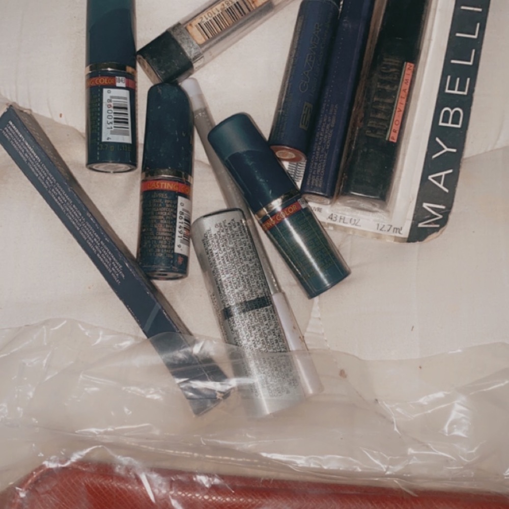 Make up bundle - Picture 2 of 5